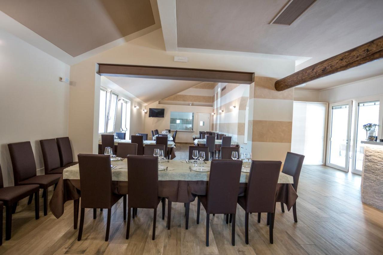 Agriturismo Corte Casello Gazoldo degli Ippoliti 外观 照片
